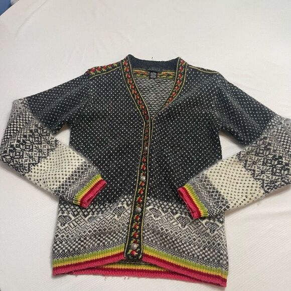 Limited VTG Wool Angora Rabbit Hair Nordic Cardigan Sweater Size Small - Picture 1 of 10
